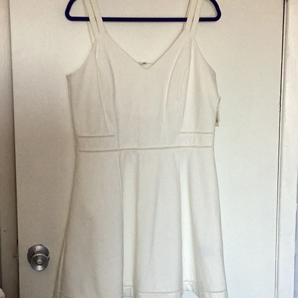 Bar lll White Sleeveless V-Neck A-Line Mini Dress Size XL